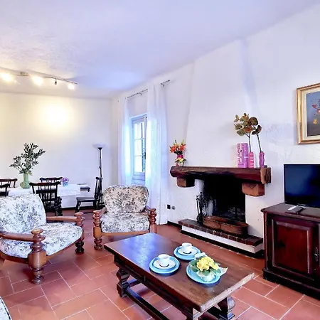 Luxurious In With Swimming Pool Holiday home